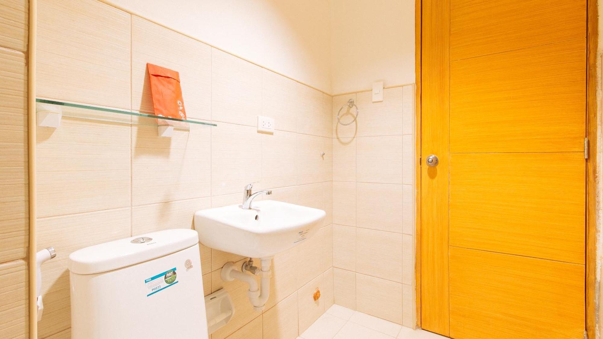 Reddoorz Plus At Alpina Heights Paranaque Paranaque City Ngoại thất bức ảnh
