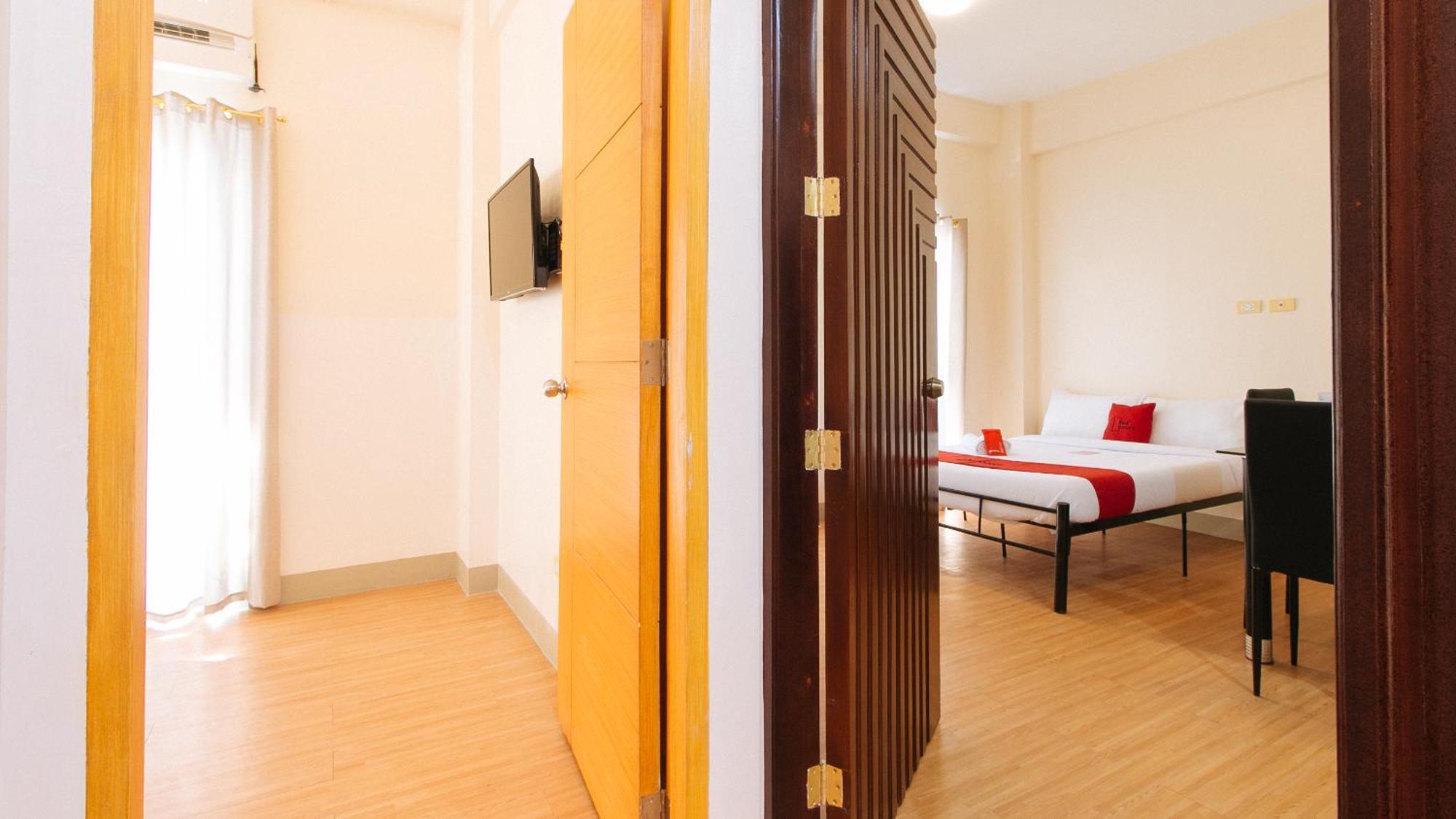 Reddoorz Plus At Alpina Heights Paranaque Paranaque City Ngoại thất bức ảnh