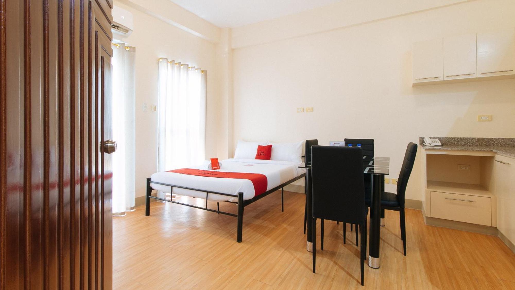 Reddoorz Plus At Alpina Heights Paranaque Paranaque City Ngoại thất bức ảnh