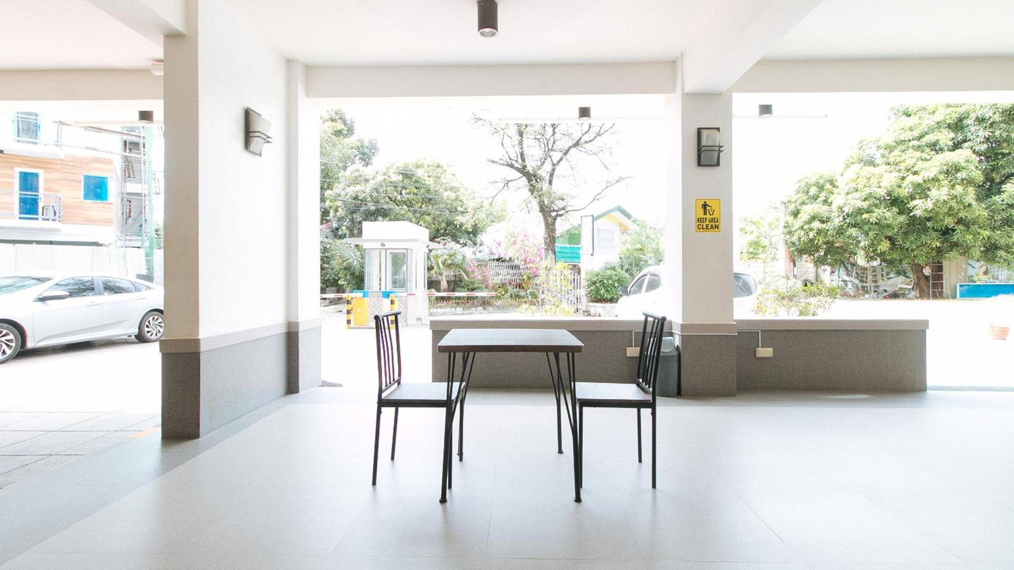 Reddoorz Plus At Alpina Heights Paranaque Paranaque City Ngoại thất bức ảnh