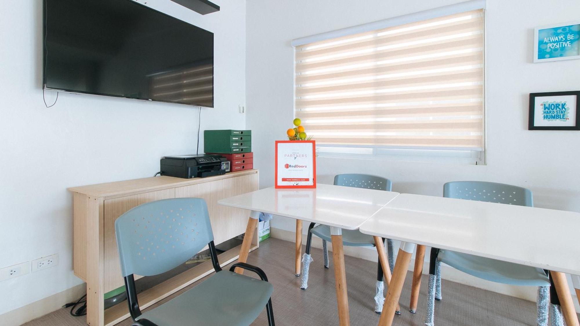 Reddoorz Plus At Alpina Heights Paranaque Paranaque City Ngoại thất bức ảnh