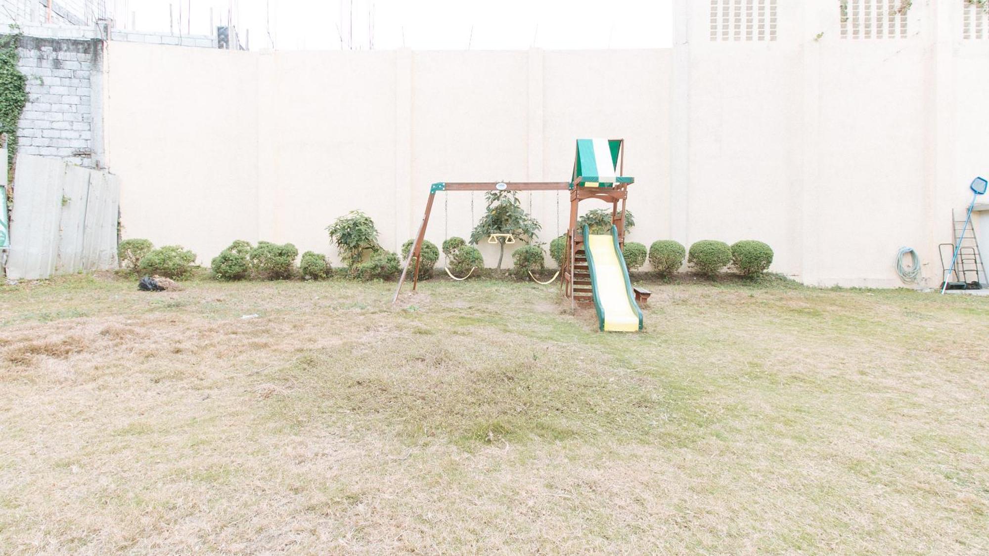 Reddoorz Plus At Alpina Heights Paranaque Paranaque City Ngoại thất bức ảnh