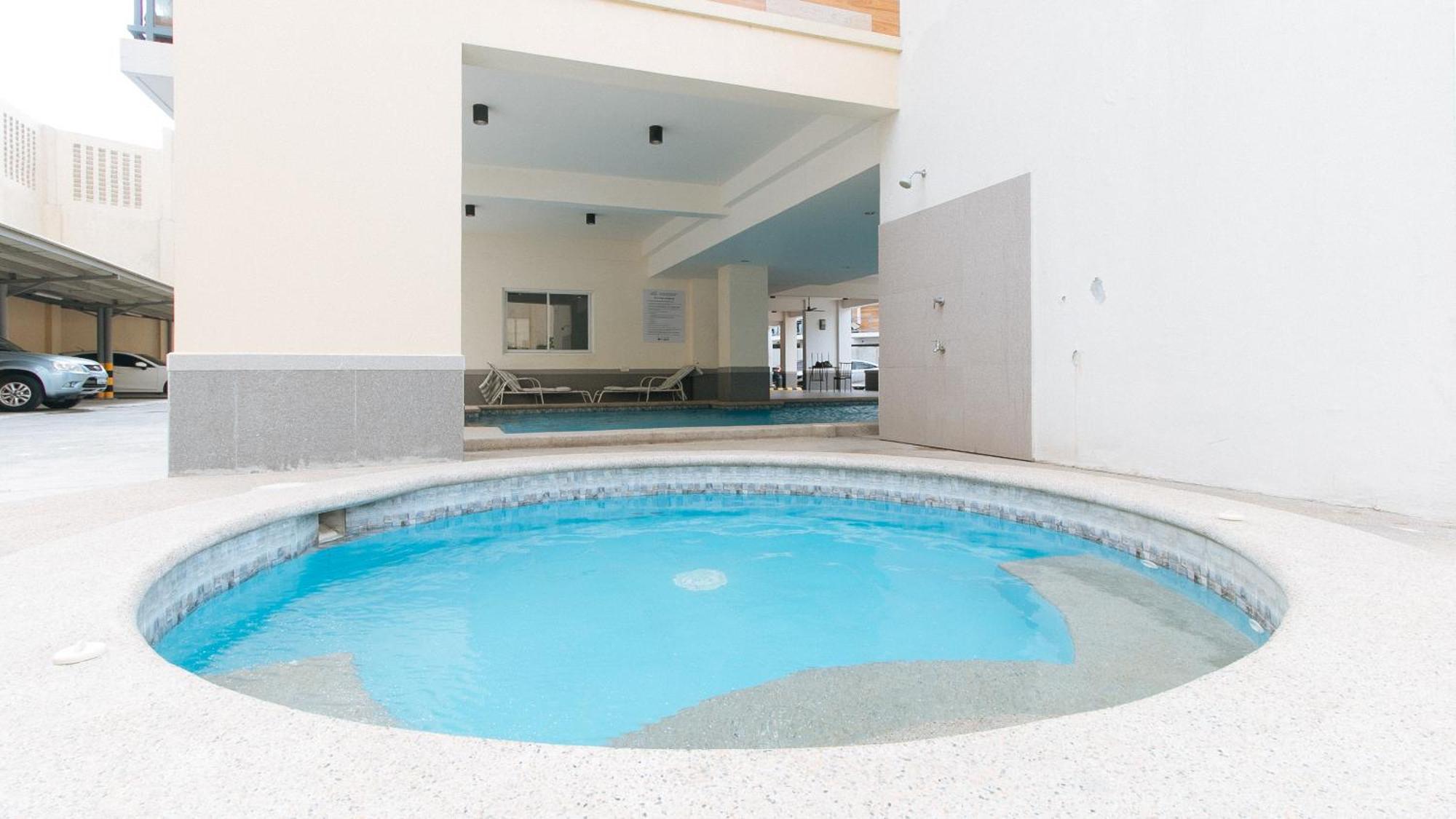 Reddoorz Plus At Alpina Heights Paranaque Paranaque City Ngoại thất bức ảnh