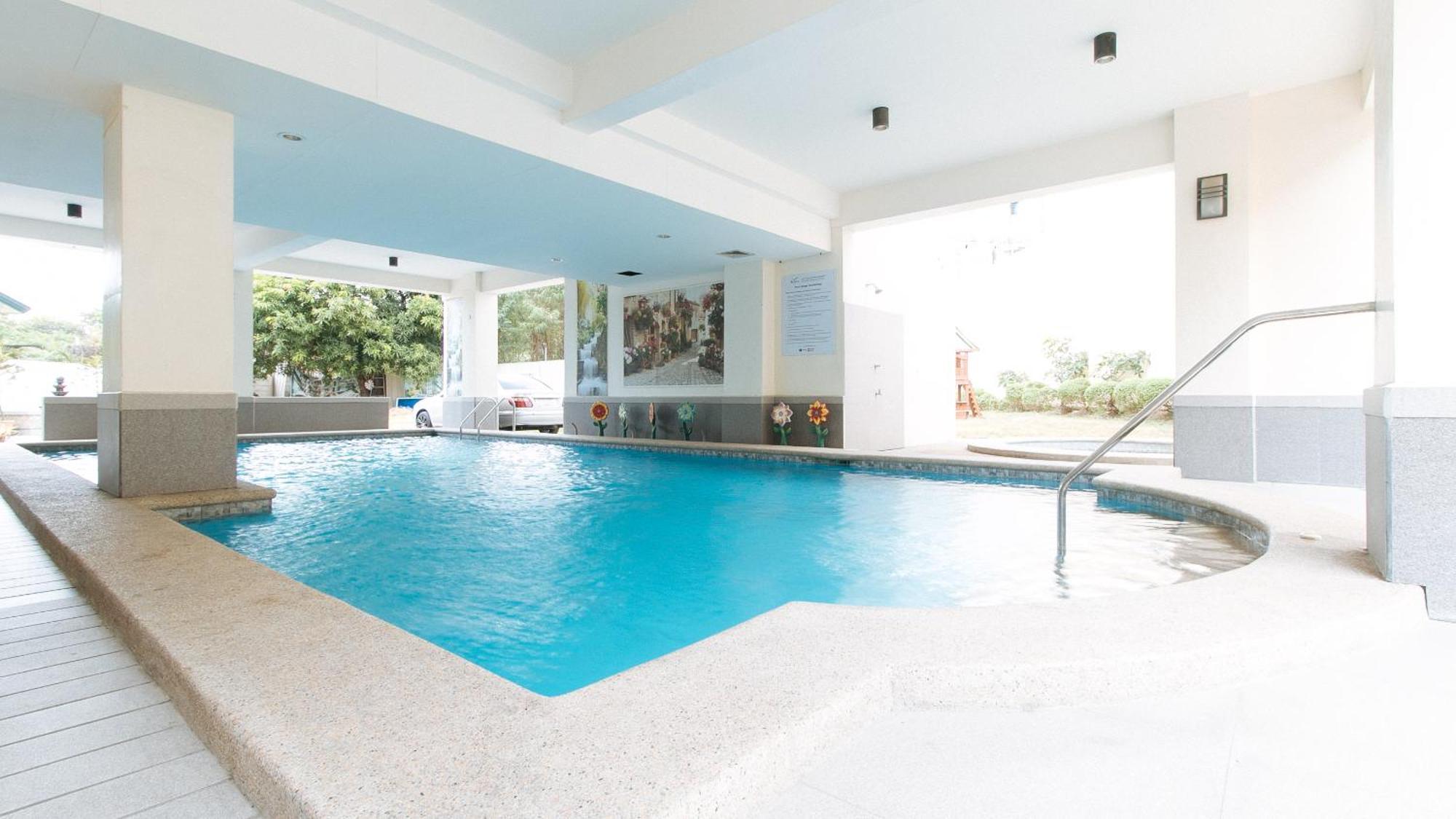 Reddoorz Plus At Alpina Heights Paranaque Paranaque City Ngoại thất bức ảnh