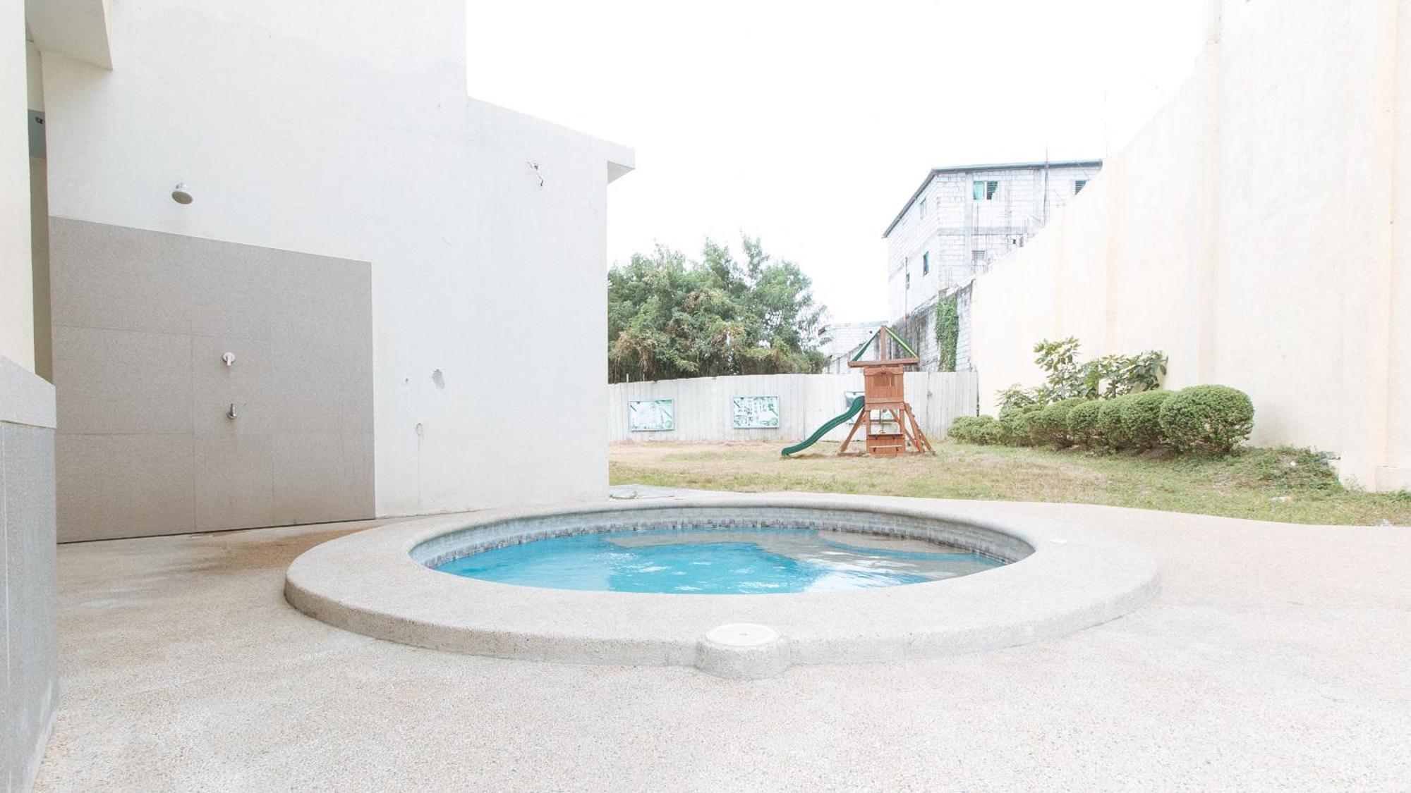Reddoorz Plus At Alpina Heights Paranaque Paranaque City Ngoại thất bức ảnh